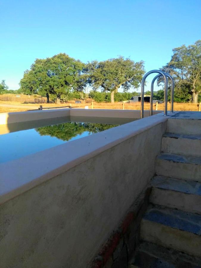 Eco-Lodge En La Reserva Privada Campanarios De Azaba - Proyecto De Conservacion Эспеха Экстерьер фото