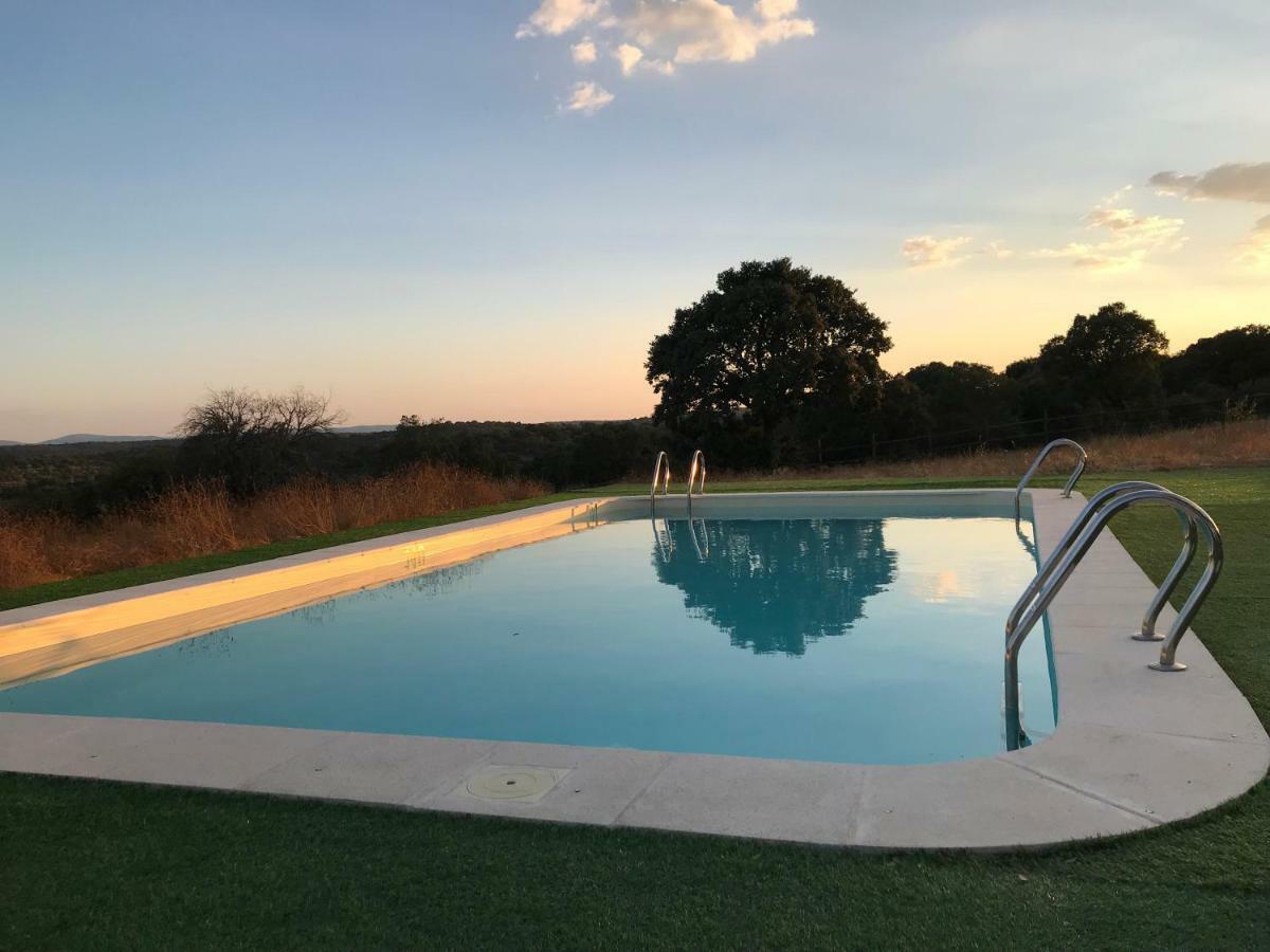 Eco-Lodge En La Reserva Privada Campanarios De Azaba - Proyecto De Conservacion Эспеха Экстерьер фото
